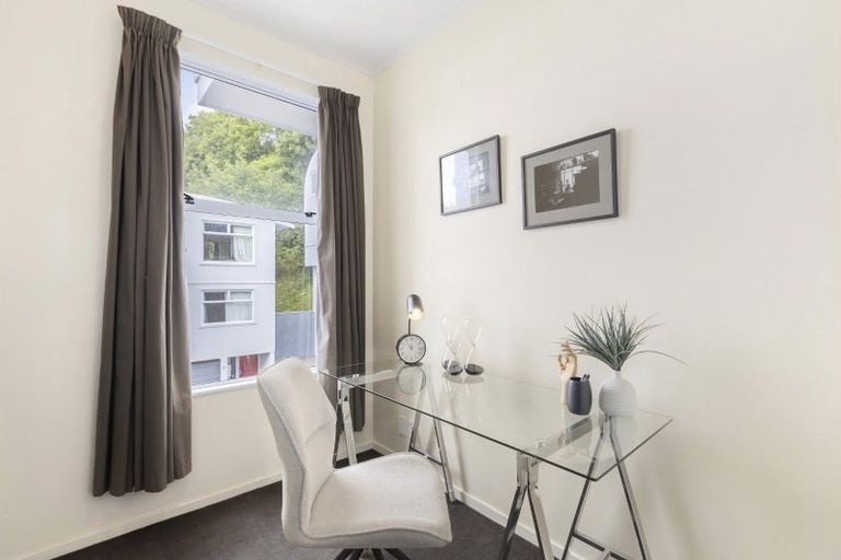 Photo of property in Fernhill Flats, 9/324 The Terrace, Te Aro, Wellington, 6011