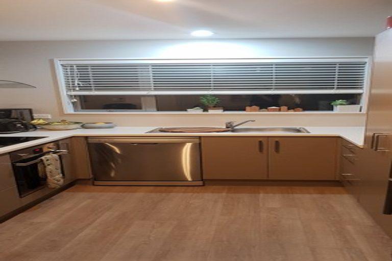 Photo of property in 36a Fairfield Avenue, Addington, Christchurch, 8024