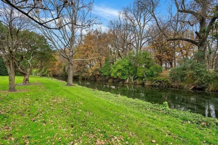 Photo of property in 2/18 Carlton Mill Road, Merivale, Christchurch, 8014