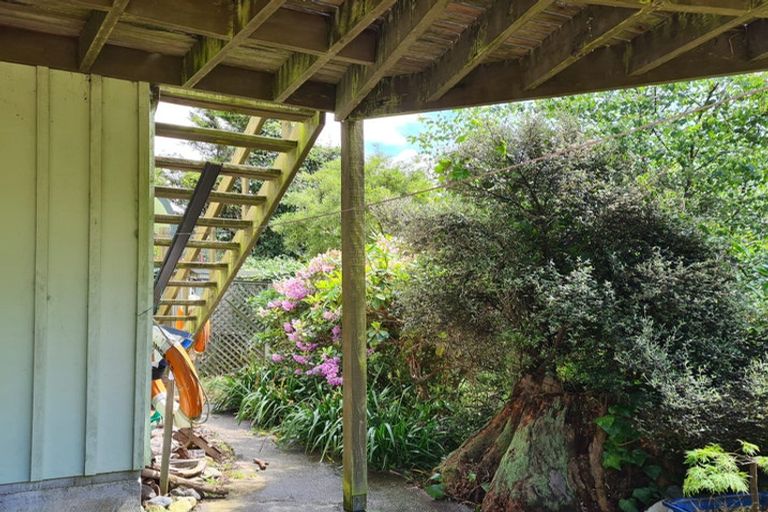 Photo of property in 60 Lukes Road, Little Akaloa, 7583