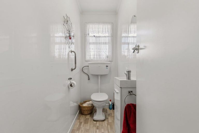 Photo of property in 13 Kenmore Place, Tokoroa, 3420