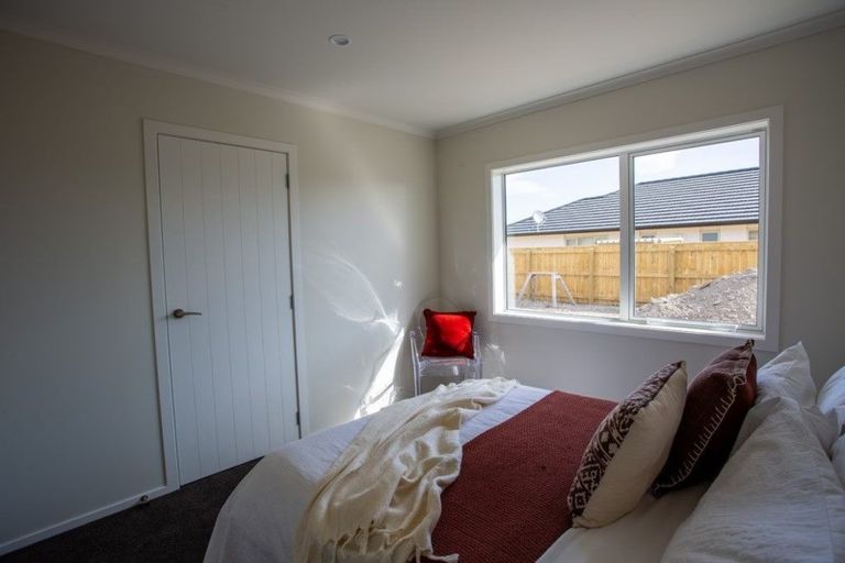 Photo of property in 62 Feist Street, Carterton, 5713