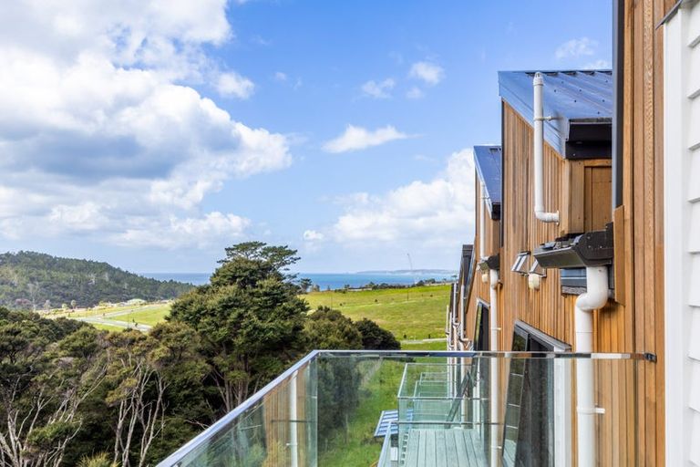 Photo of property in 11a Rockpool Road, Orewa, 0931