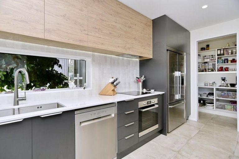 Photo of property in 1 Tara Crescent, Woodend, 7610