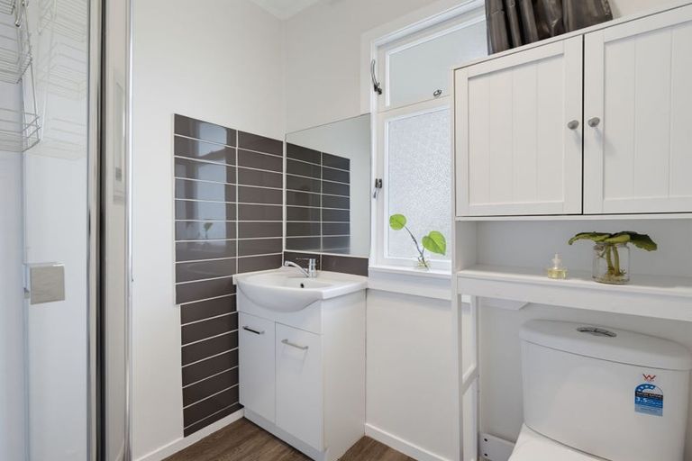 Photo of property in 2 Isobel Street, Fairy Spring, Rotorua, 3015