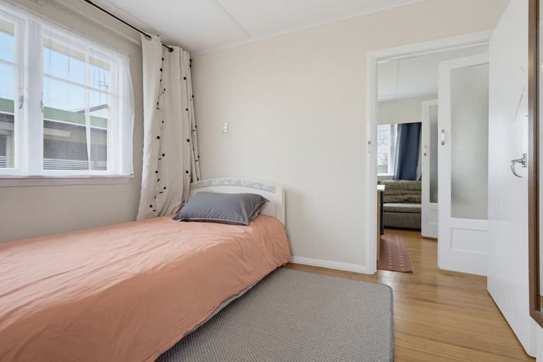 Photo of property in 2 Isobel Street, Fairy Spring, Rotorua, 3015