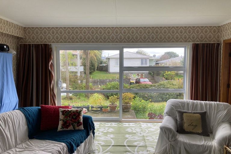 Photo of property in 32 Watene Crescent, Waitara, 4320