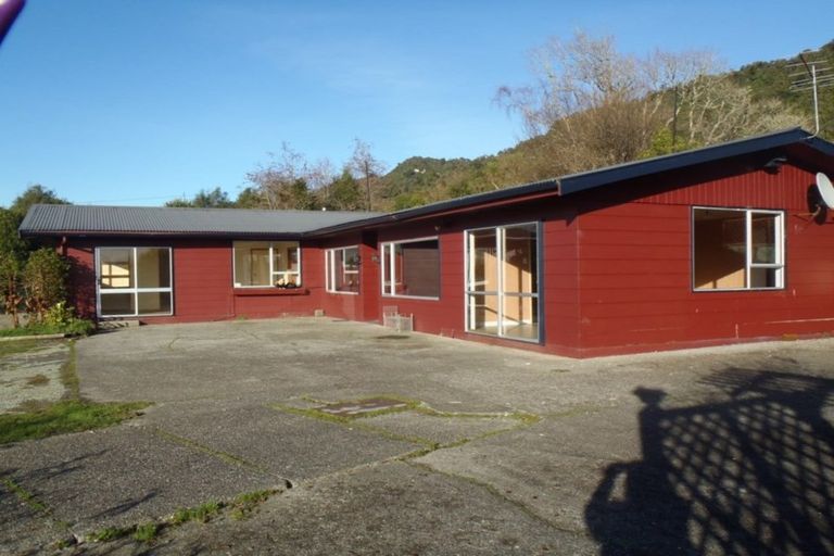 Photo of property in 323 Omoto Road, Kaiata, Greymouth, 7805