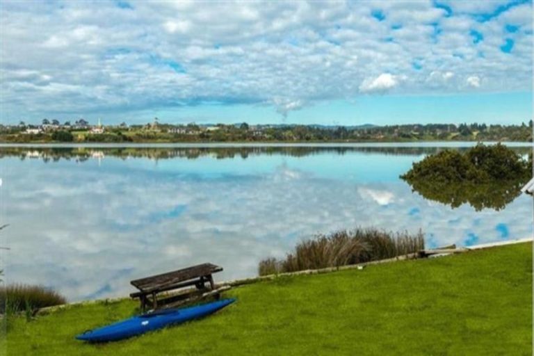 Photo of property in 7 Ferry Parade, Herald Island, Auckland, 0618