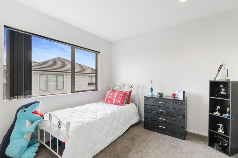 Photo of property in 4 Allium Avenue, Karaka, Papakura, 2113