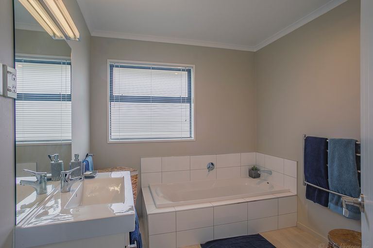 Photo of property in 29 Greig Street, Pleasant Point, 7903