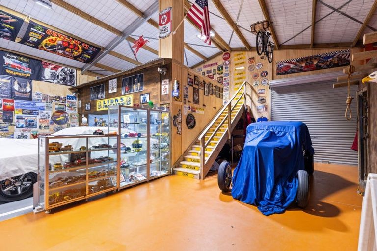 Photo of property in 456 Stoney Creek Road, Kelvin Grove, Palmerston North, 4470