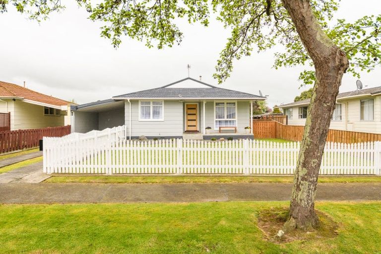 Photo of property in 50 Amberley Avenue, Westbrook, Palmerston North, 4412