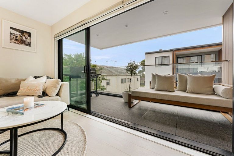 Photo of property in 3/64d Coronation Road, Mangere Bridge, Auckland, 2022