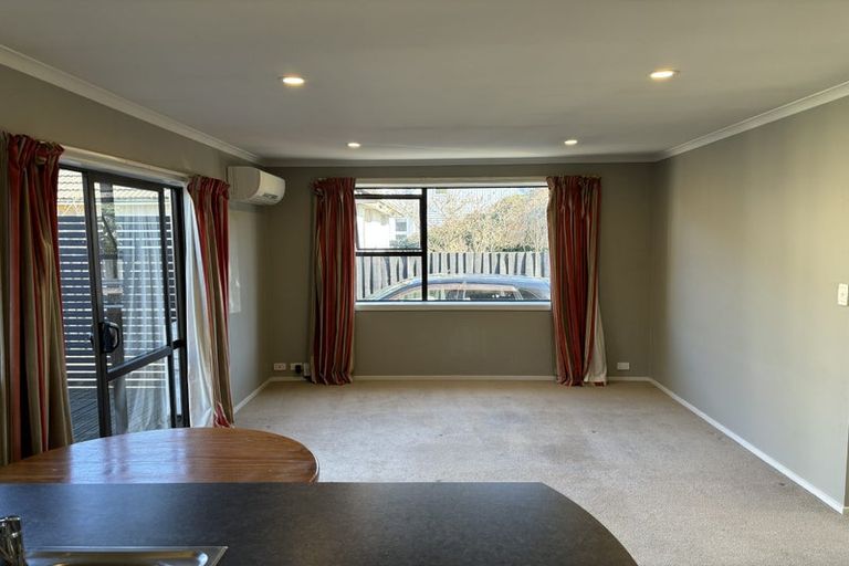 Photo of property in 11 Wittys Road, Avonhead, Christchurch, 8042