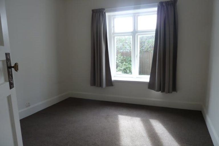 Photo of property in 231 Geraldine Street, Edgeware, Christchurch, 8013