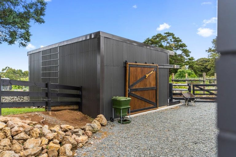 Photo of property in 25 Capstone Place, Te Kamo, 0185