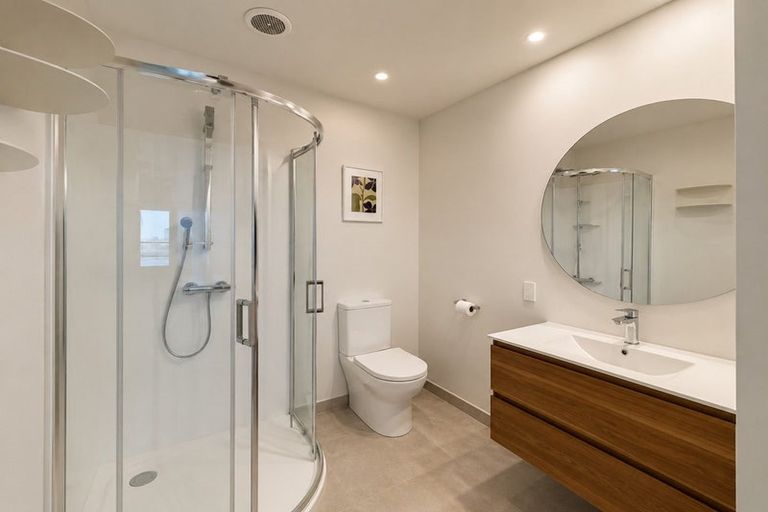 Photo of property in 774b Whangaparaoa Road, Manly, Whangaparaoa, 0930