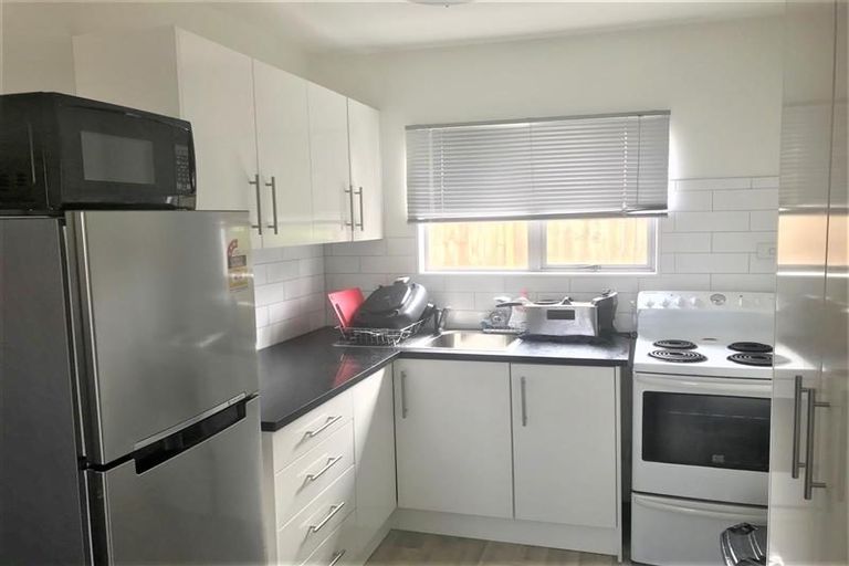 Photo of property in 13 Mail Avenue, Weymouth, Auckland, 2103