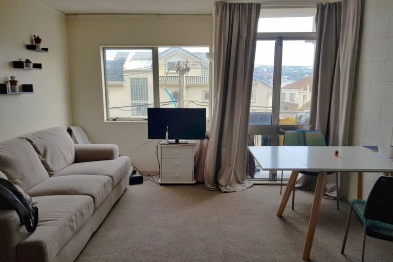Photo of property in Melksham Towers, 201/131 Brougham Street, Mount Victoria, Wellington, 6011