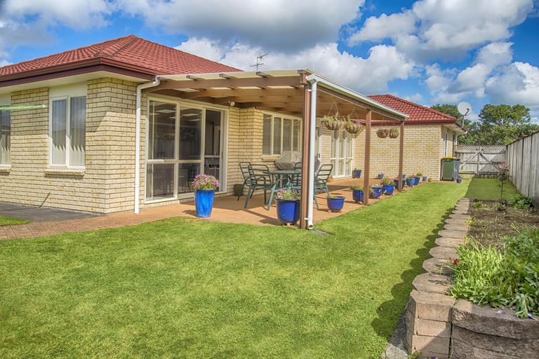 Photo of property in 27 Turnberry Drive, Wattle Downs, Auckland, 2103