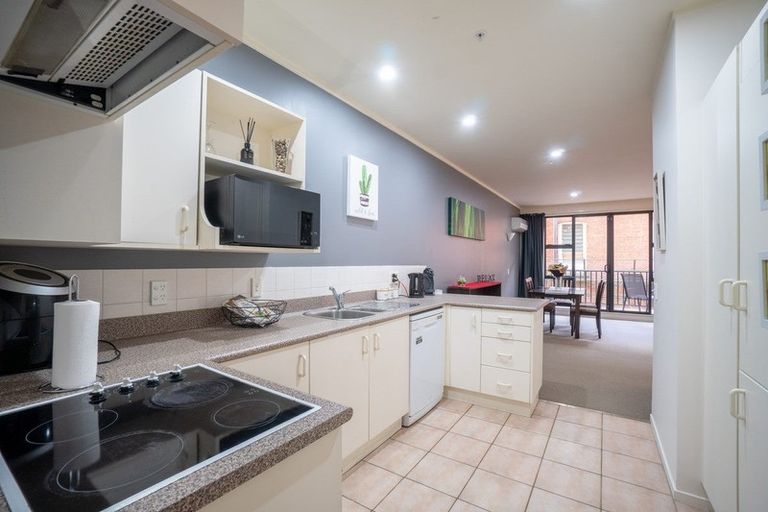 Photo of property in Maddison Apartments, 1/6f Queen Street, Palmerston North, 4410