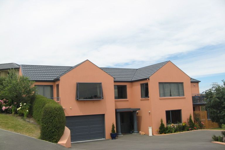Photo of property in 34 Highcrest Heights, Westmorland, Christchurch, 8025