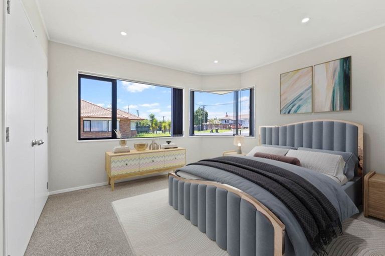 Photo of property in 2 Pantera Way, Hillpark, Auckland, 2102