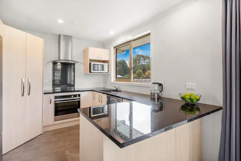 Photo of property in 6 Kanuka Grove, Kinloch, Taupo, 3377