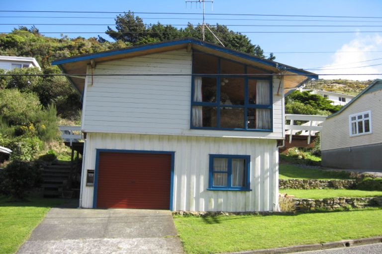 Photo of property in 161 Parkvale Road, Karori, Wellington, 6012