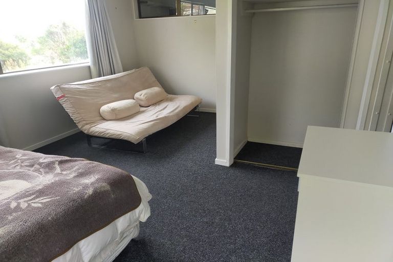 Photo of property in 3 Gaff Place, Whitby, Porirua, 5024