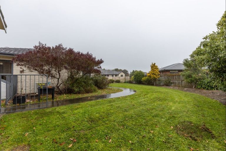 Photo of property in 16 Daniel Place, Kelvin Grove, Palmerston North, 4414