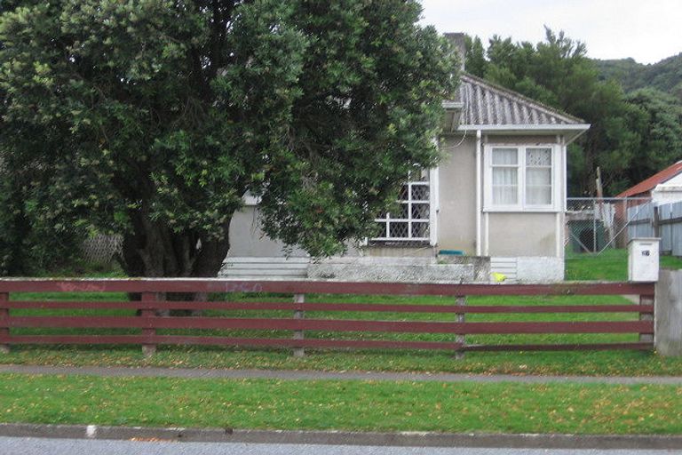Photo of property in 67 Molesworth Street, Taita, Lower Hutt, 5011