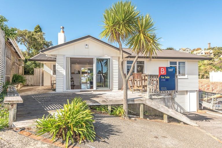 Photo of property in 67 Anzac Parade, Durie Hill, Whanganui, 4500