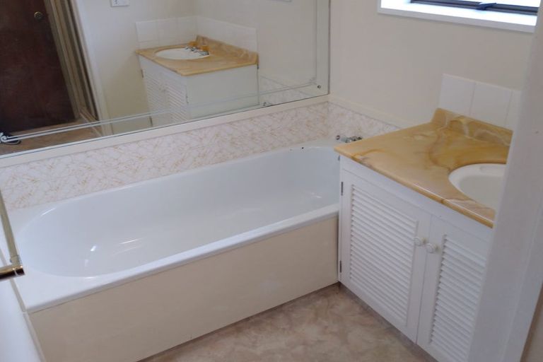 Photo of property in 1/16 Prospect Terrace, Milford, Auckland, 0620