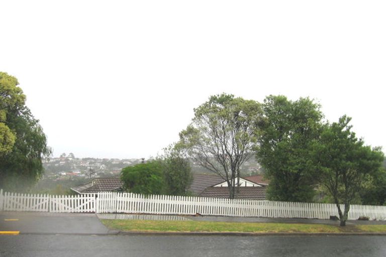 Photo of property in 50 Chelsea View Drive, Chatswood, Auckland, 0626