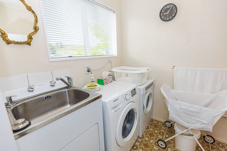 Photo of property in 12 Totara Place, Pahiatua, 4910