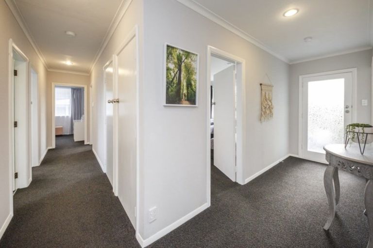 Photo of property in 8 Leigh Place, Awapuni, Palmerston North, 4412