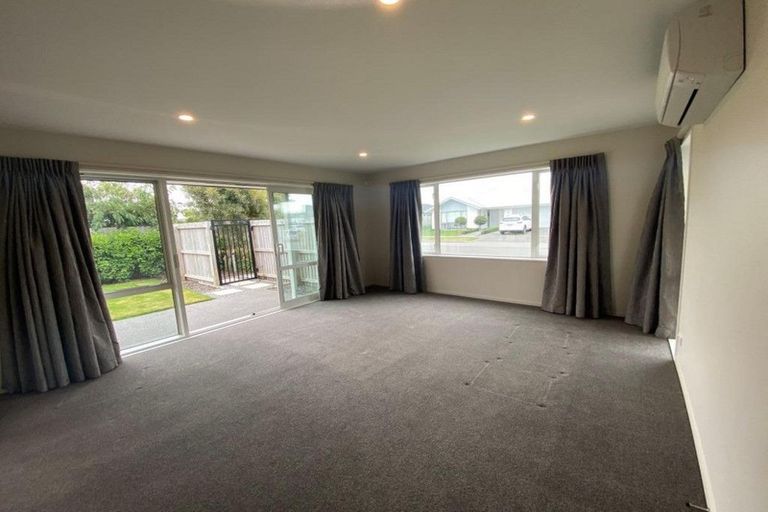Photo of property in 7 Kokoda Street, Halswell, Christchurch, 8025