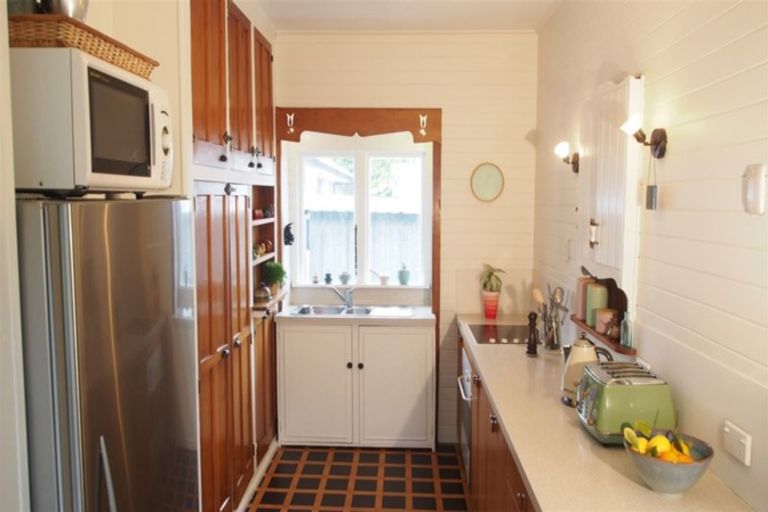 Photo of property in 1/47 Hay Street, Bromley, Christchurch, 8062