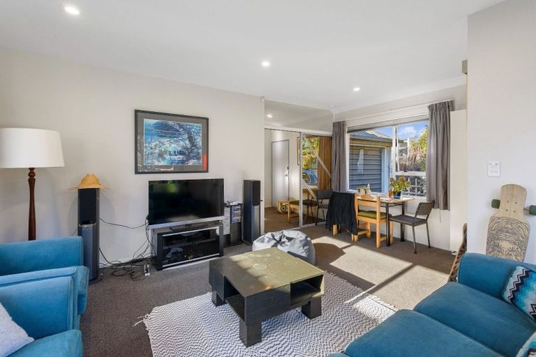 Photo of property in 2 Tara Street, Riccarton, Christchurch, 8041