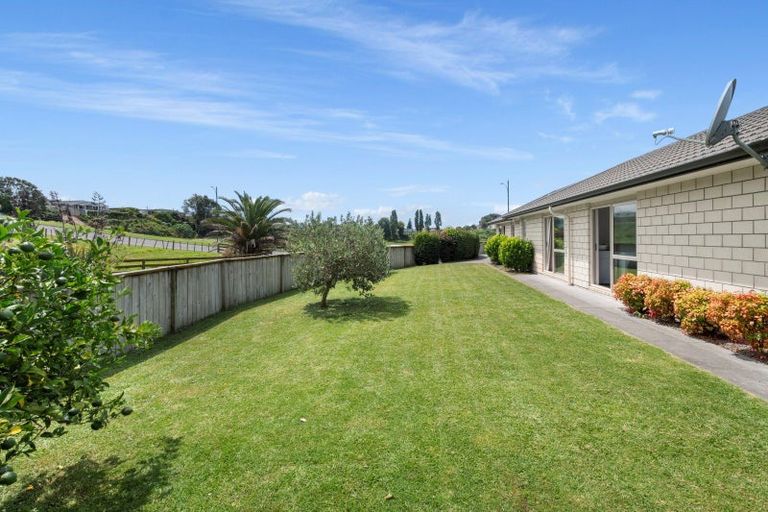 Photo of property in 8a Cannell Farm Drive, Te Puke, 3119