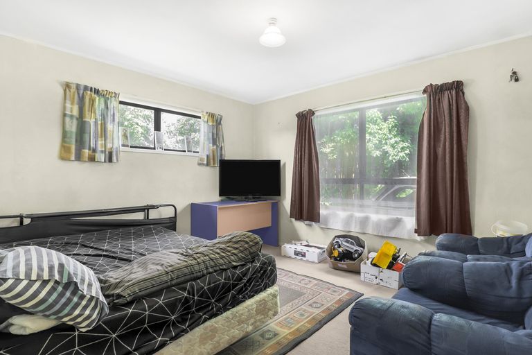 Photo of property in 28 Mcshane Street, Pukekohe, 2120