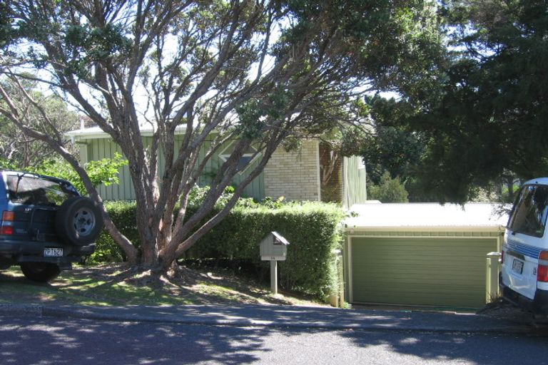 Photo of property in 94 Castor Bay Road, Castor Bay, Auckland, 0620