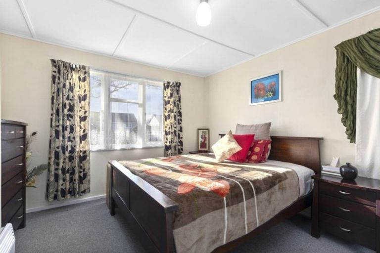 Photo of property in 20 Chapman Crescent, Naenae, Lower Hutt, 5011