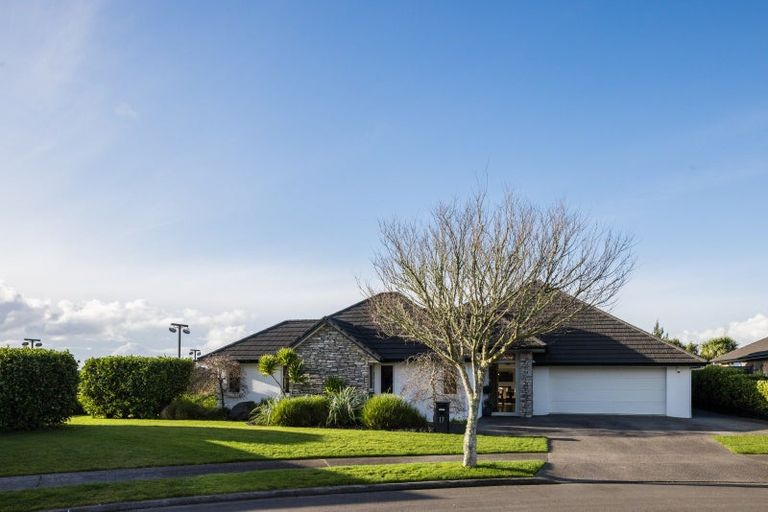 Photo of property in 17 Bentley Rise, Flagstaff, Hamilton, 3210