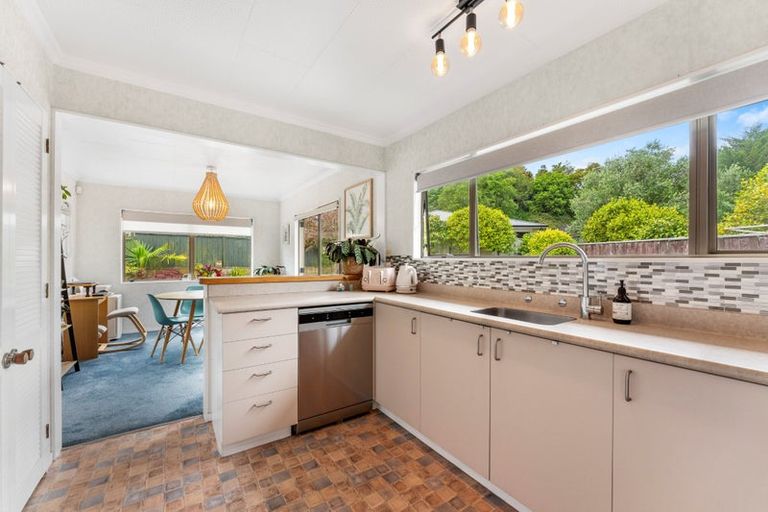 Photo of property in 6 Linda Place, Saint Johns Hill, Whanganui, 4501