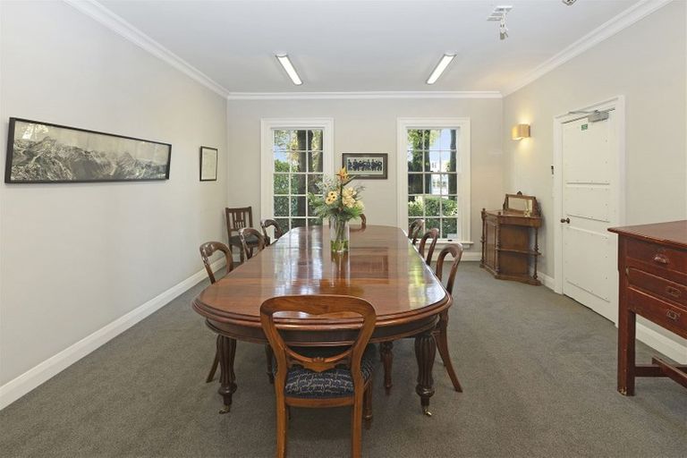 Photo of property in 52 Bealey Avenue, Christchurch Central, Christchurch, 8013