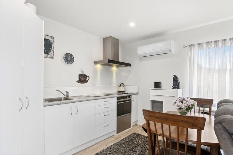 Photo of property in 11 Kamahi Crescent, Papamoa Beach, Papamoa, 3118