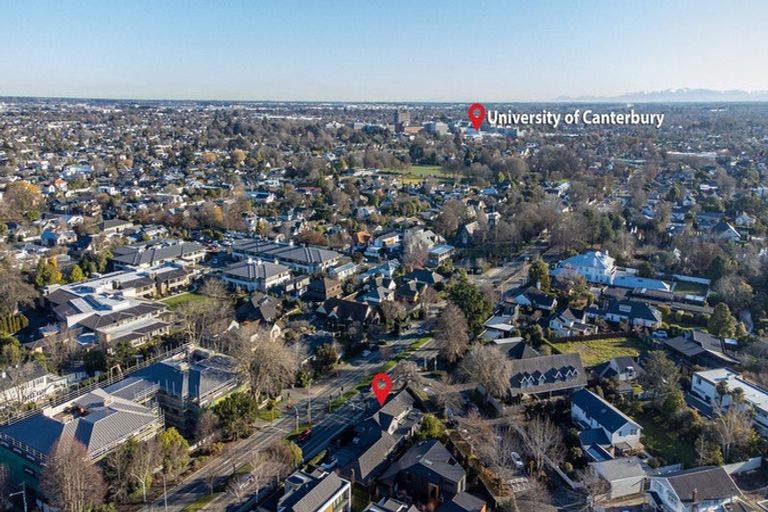 Photo of property in 2 Snowdon Road, Fendalton, Christchurch, 8052